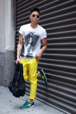 calça colorida amarela masculina